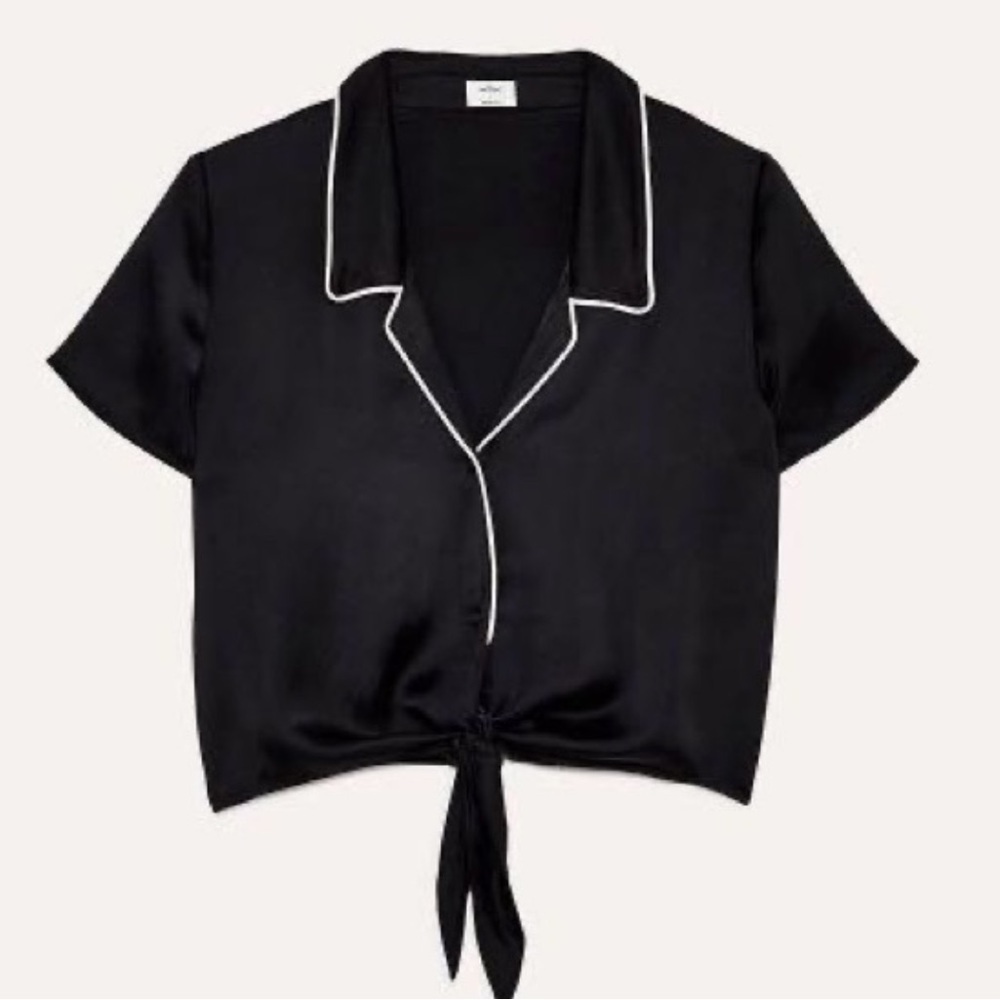 Aritzia Wilfred Free Tie Front Short Sleeve Blouse in Black / White Sz XXS